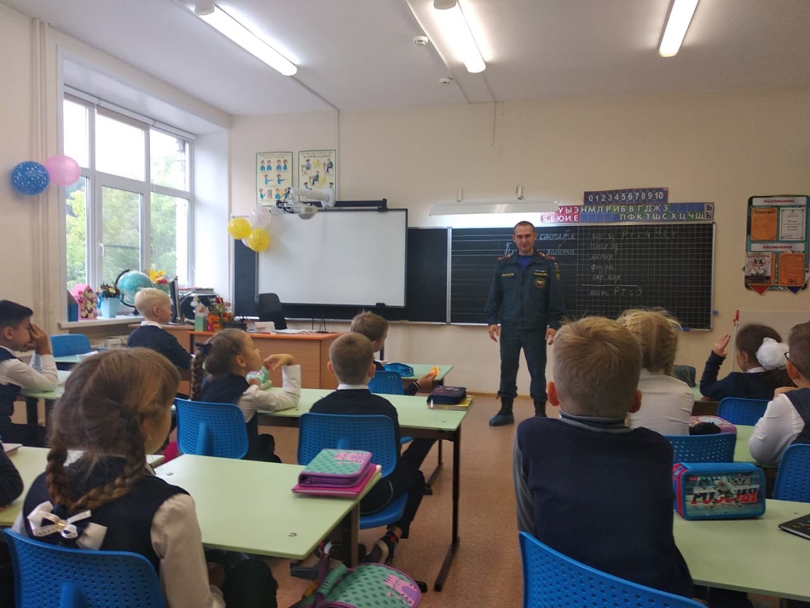 Беседа с учениками школы № 29 в посёлке Старопышминске