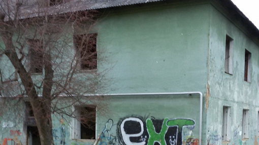 Расселённый барак в Берёзовском по улице Циолковского,3