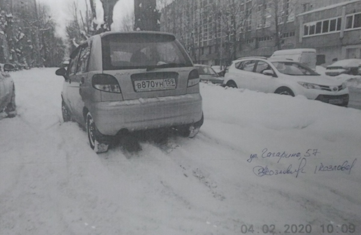 Газон посреди зимы: за какую парковку штрафуют екатеринбуржцев. Знака 