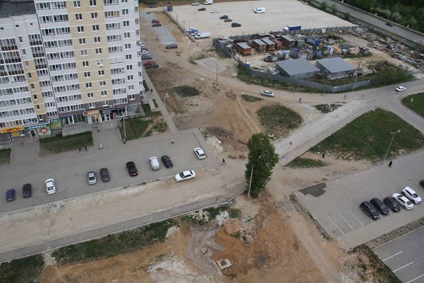 Строительство участка улицы Театральной от Строителей до Загвозкина начали ещё в 2018 году
