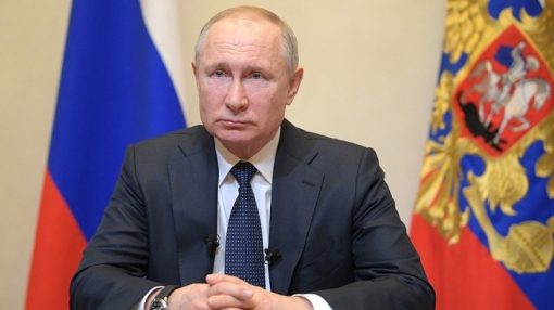 Владимир Путин объявил неделю выходных. Но это не все главные заявления