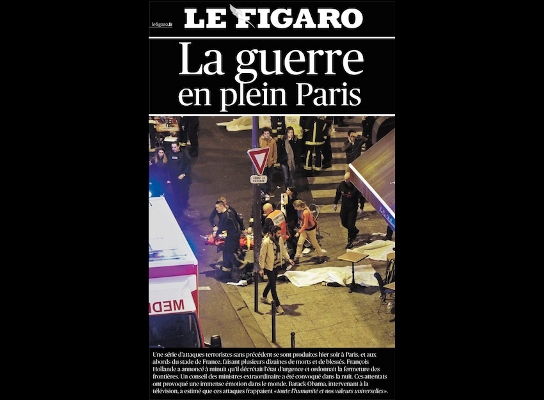Первая полоса ежедневной французской газеты Le Figaro, которая вышла на следующее утро после терактов. Заголовок на обложке: «Война посреди Парижа»